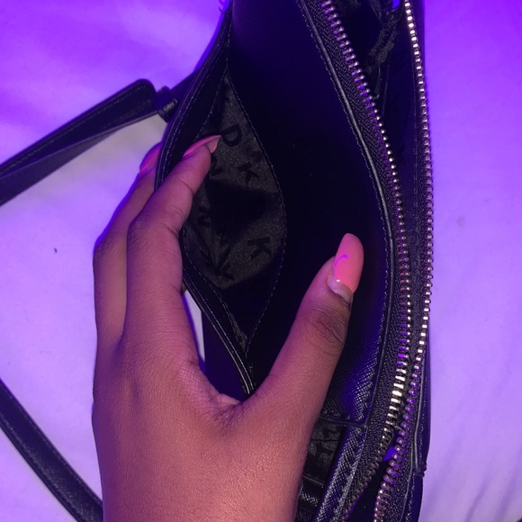 DKNY CROSSBODY BAG - Picture 2 of 2